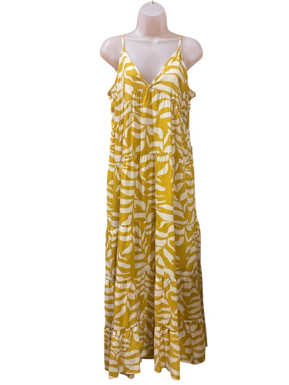 NWT MSK Yellow Abstract Print Tiered Rayon Maxi Dress Size Medium - Picture 2 of 8